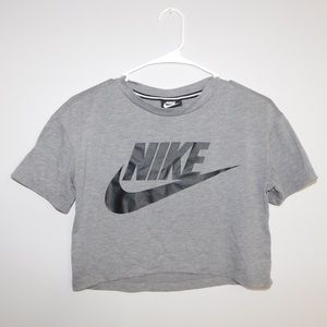 nike grey crop top size extra small